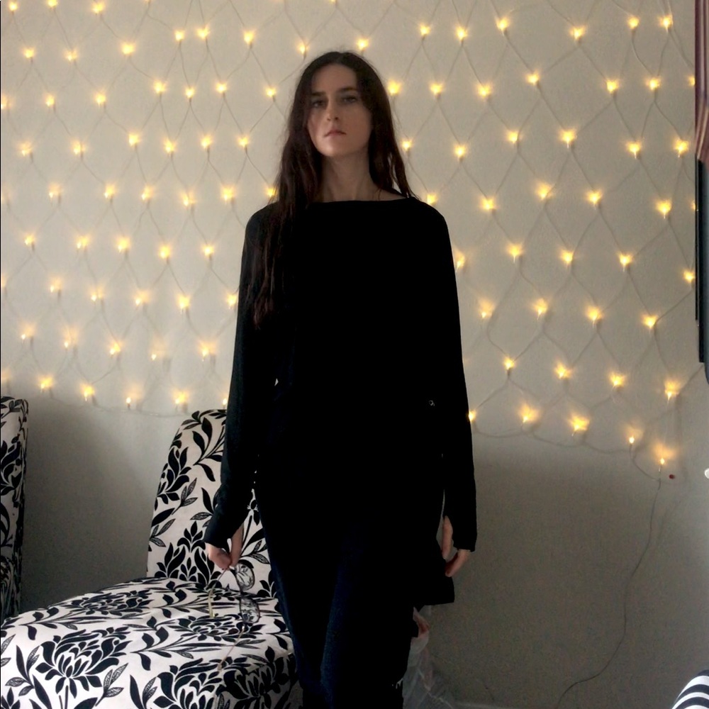 Black long sleeve workout top